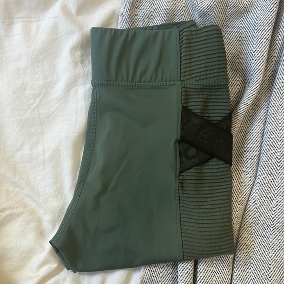 Nike Pro Areoadapt leggings - Picture 3 of 4
